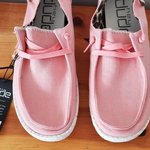 Women's HEYDUDE Shoes Size 7